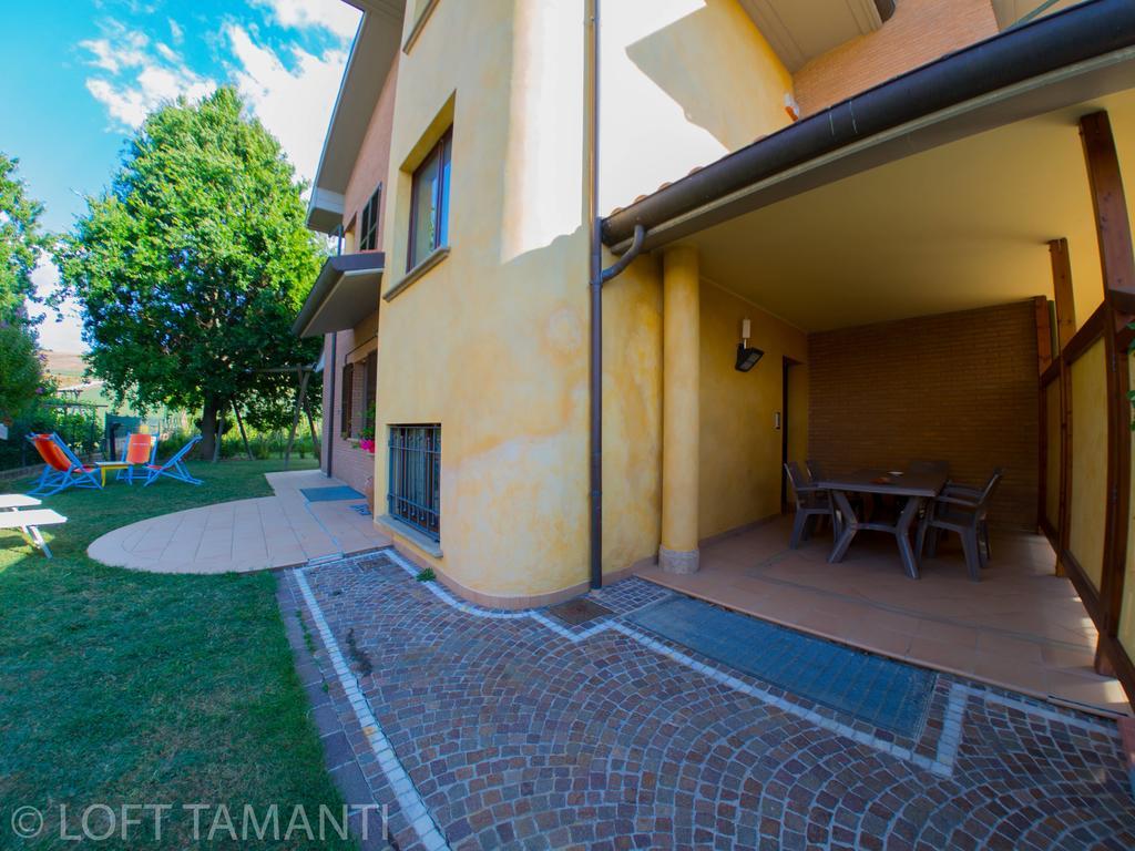 Loft Tamanti Apartment Borgo Santa Maria Bagian luar foto